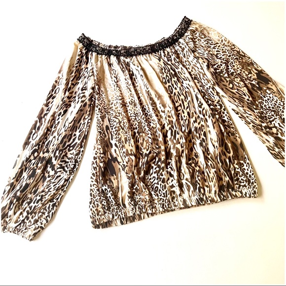 Boston Proper Leopard Cold Shoulder Blouse Top - Picture 8 of 8